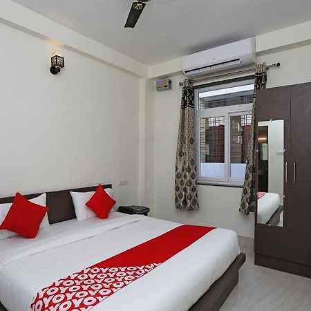 Oyo 16708 Sada Shiv Guest House Варанаси Экстерьер фото