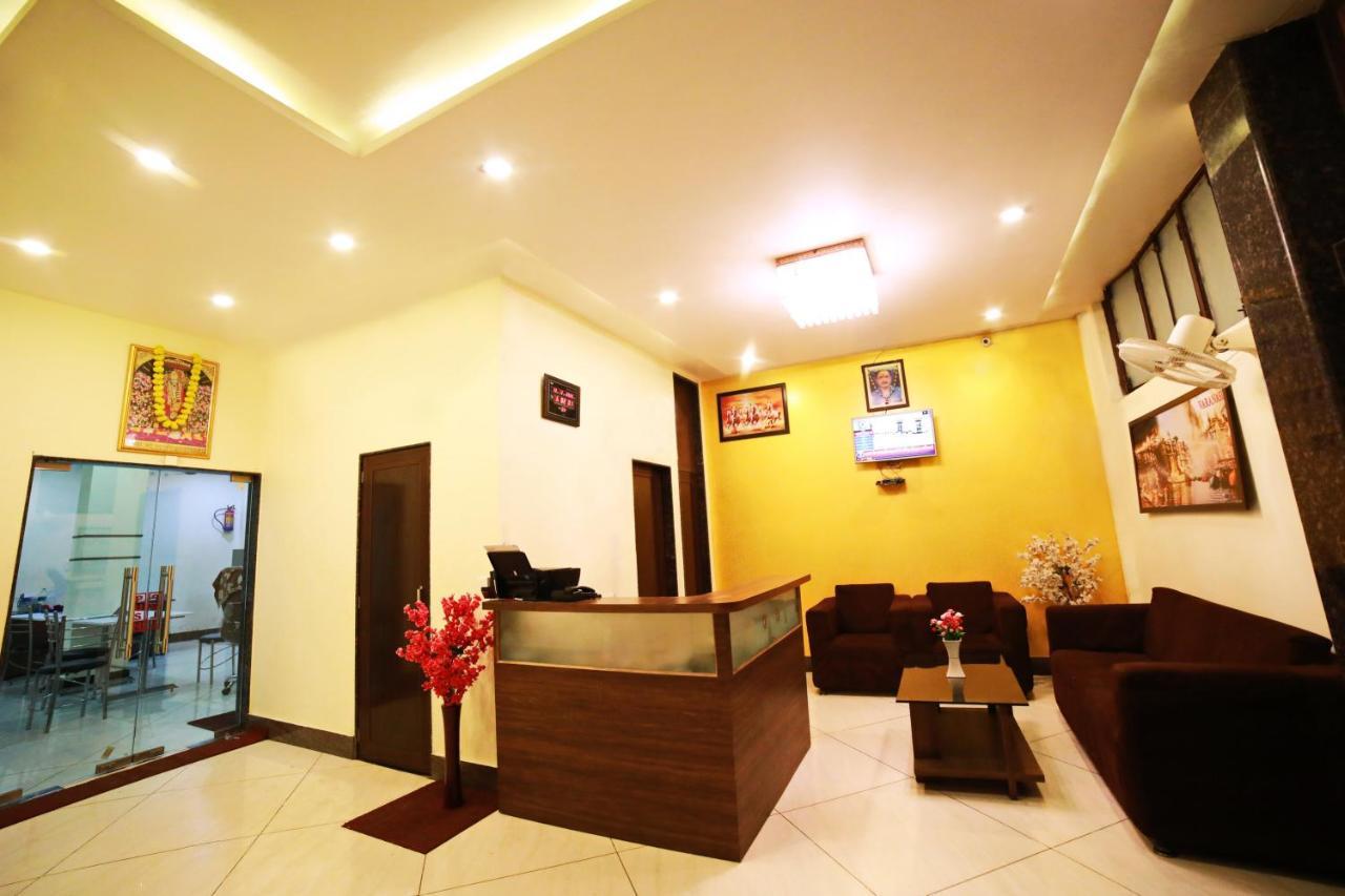 Oyo 16708 Sada Shiv Guest House Варанаси Экстерьер фото