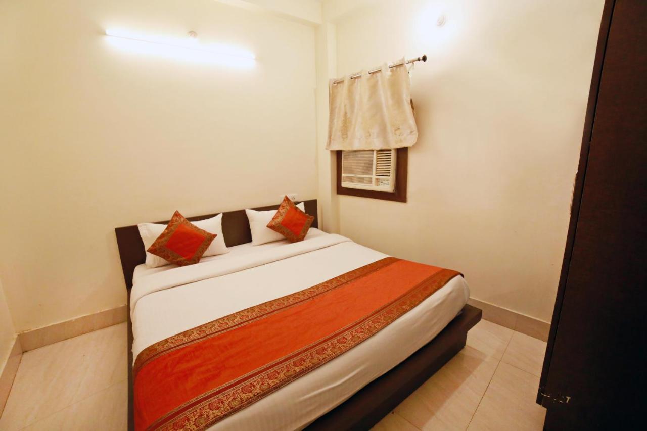 Oyo 16708 Sada Shiv Guest House Варанаси Экстерьер фото