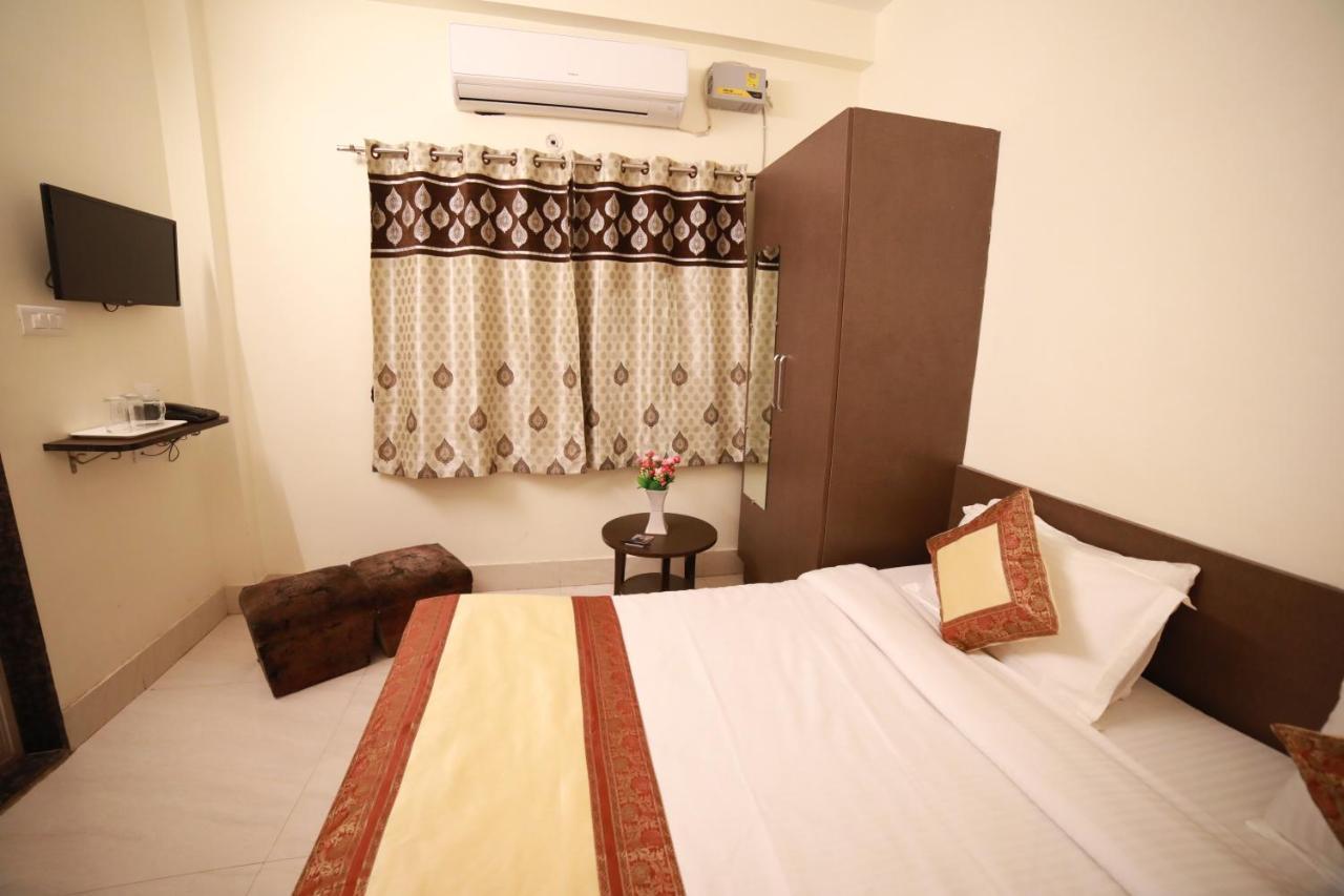 Oyo 16708 Sada Shiv Guest House Варанаси Экстерьер фото