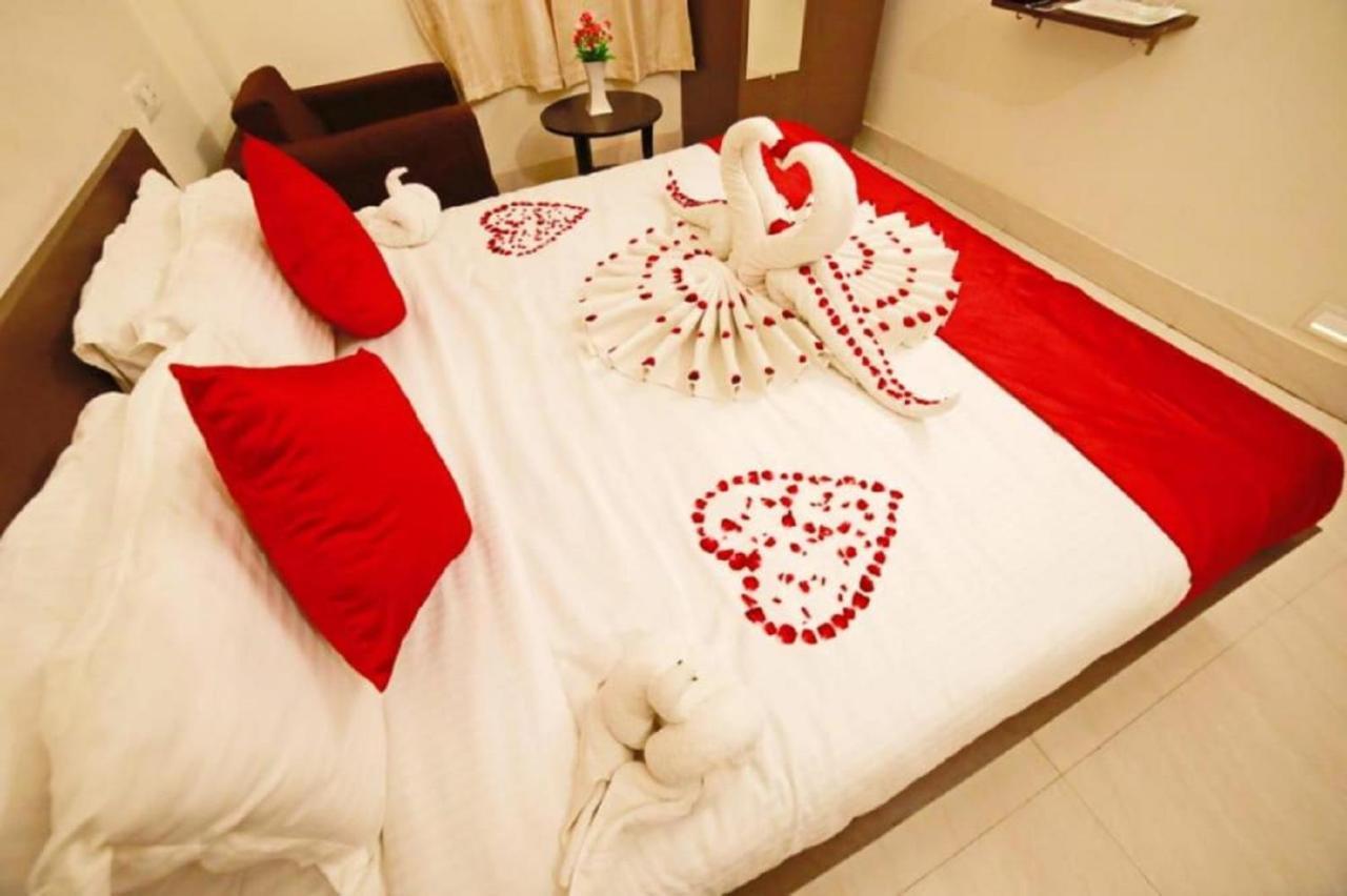 Oyo 16708 Sada Shiv Guest House Варанаси Экстерьер фото