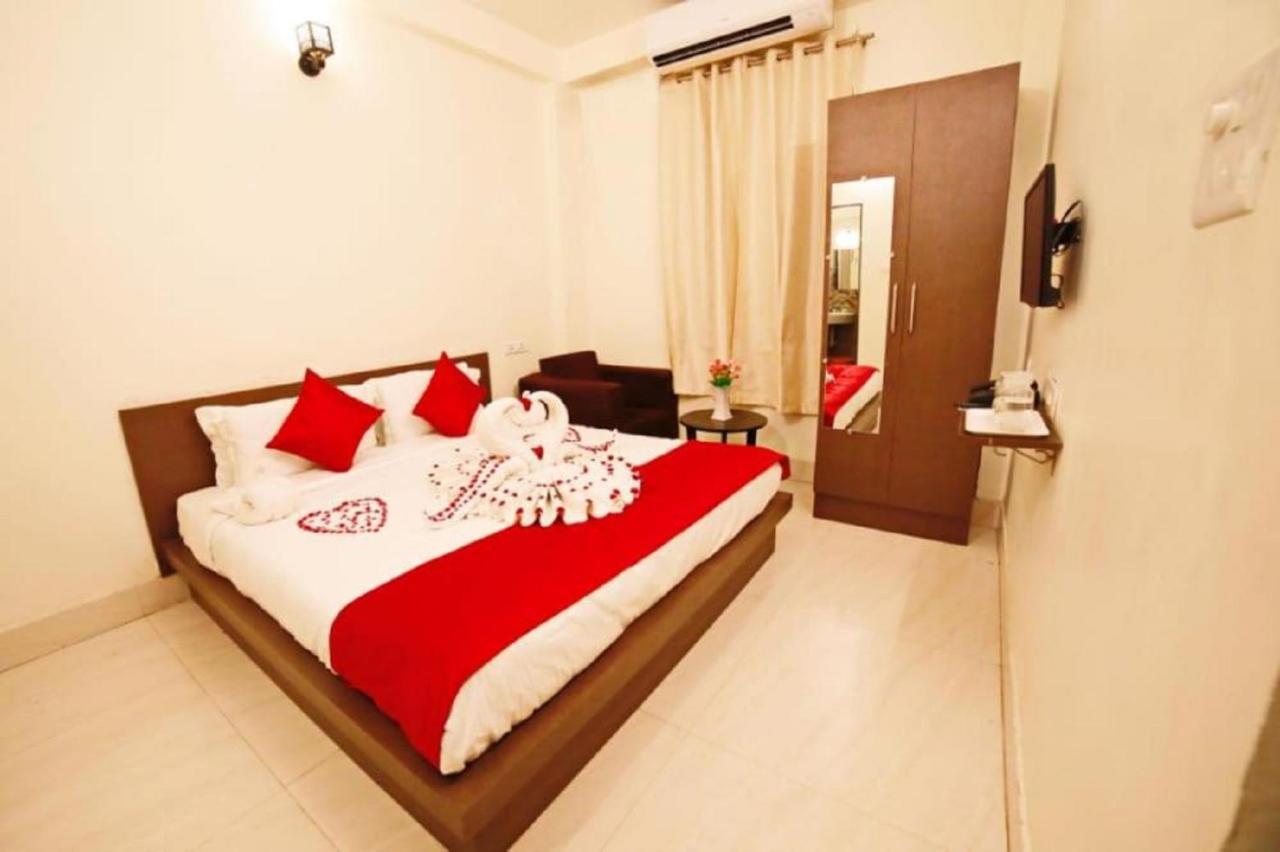 Oyo 16708 Sada Shiv Guest House Варанаси Экстерьер фото