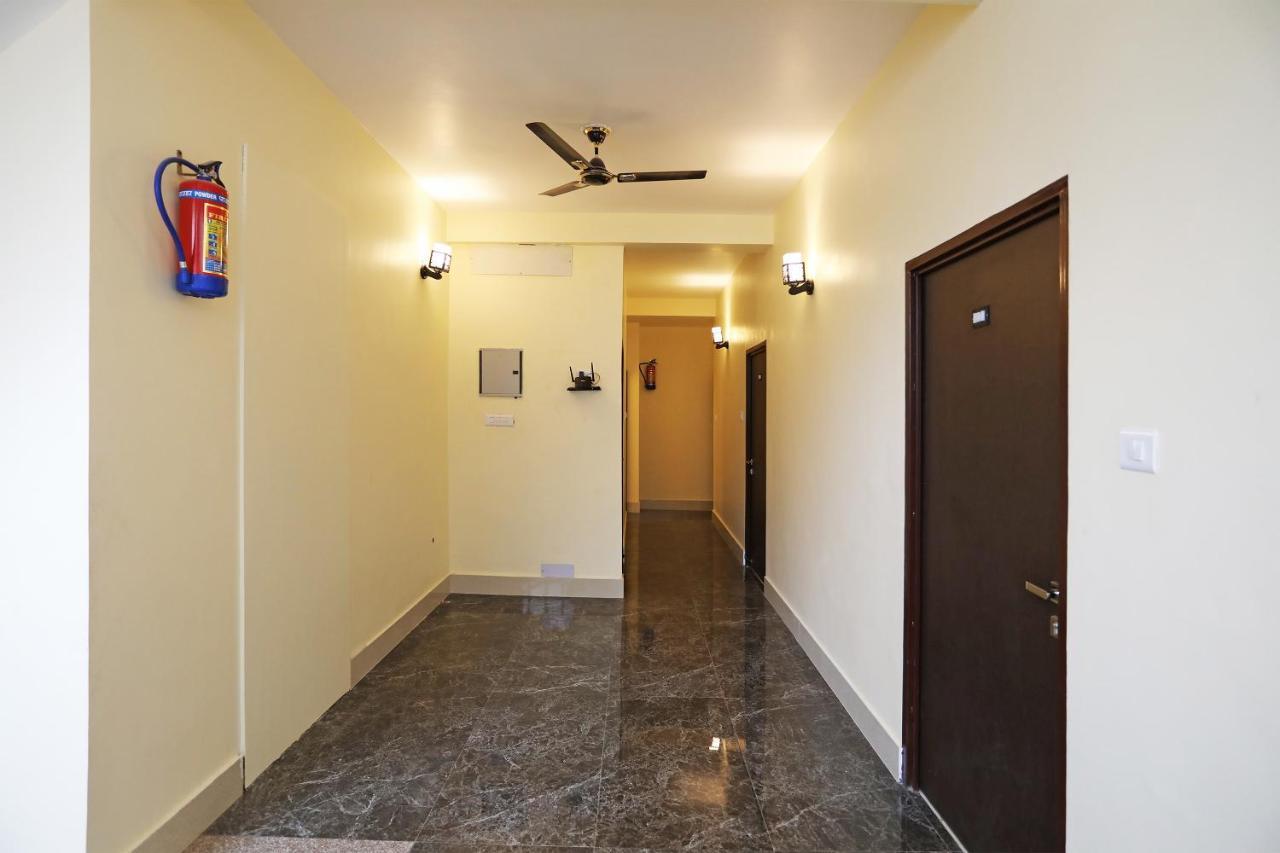 Oyo 16708 Sada Shiv Guest House Варанаси Экстерьер фото