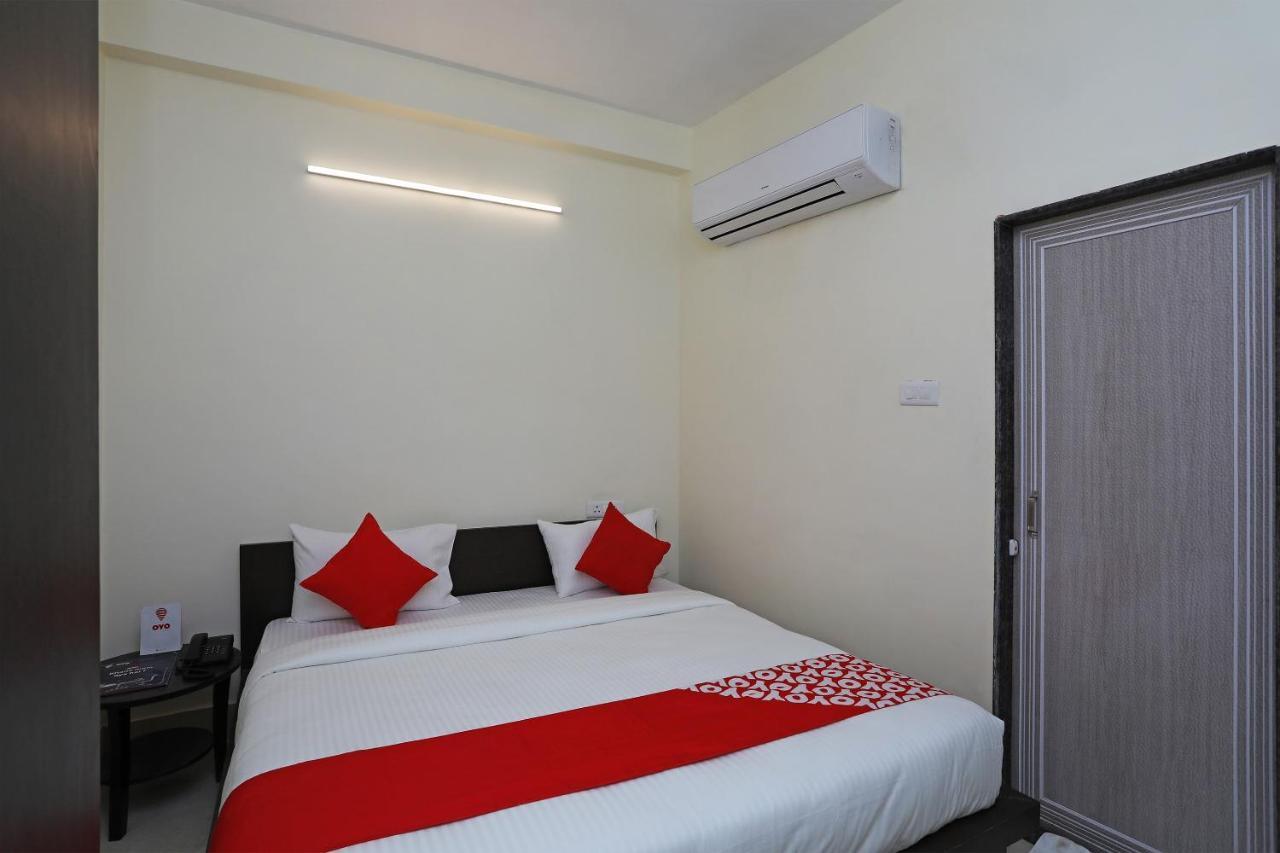 Oyo 16708 Sada Shiv Guest House Варанаси Экстерьер фото