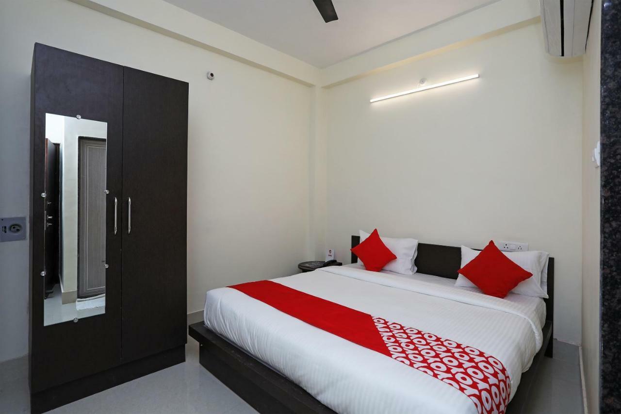 Oyo 16708 Sada Shiv Guest House Варанаси Экстерьер фото