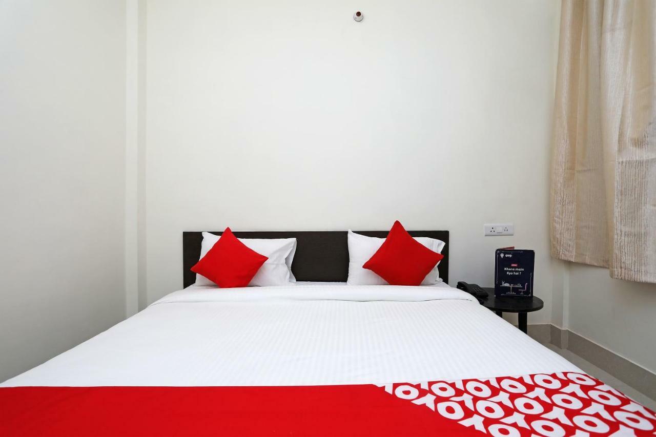 Oyo 16708 Sada Shiv Guest House Варанаси Экстерьер фото